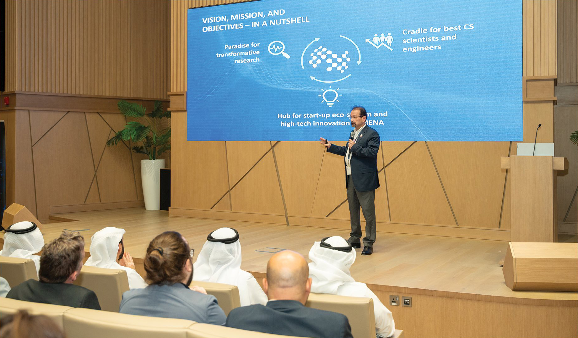  Global AI Healthcare Academy in Abu Dhabi enhances AI skills of 3,750 healthcare professionals