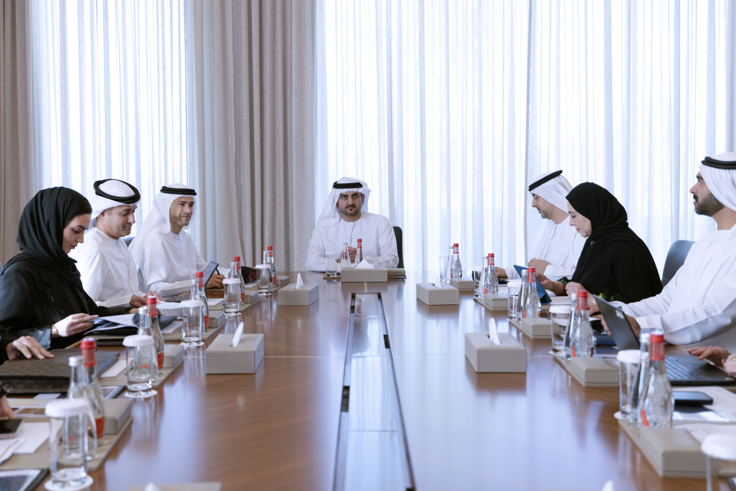  Maktoum bin Mohammed explores ways to enhance financial sustainability in 2025